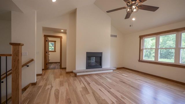 1079 E LAKE RIDGE ROAD, Wautoma, WI 54982