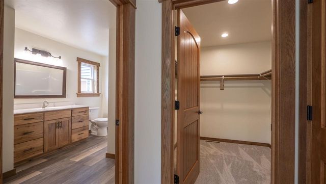 1079 E LAKE RIDGE ROAD, Wautoma, WI 54982