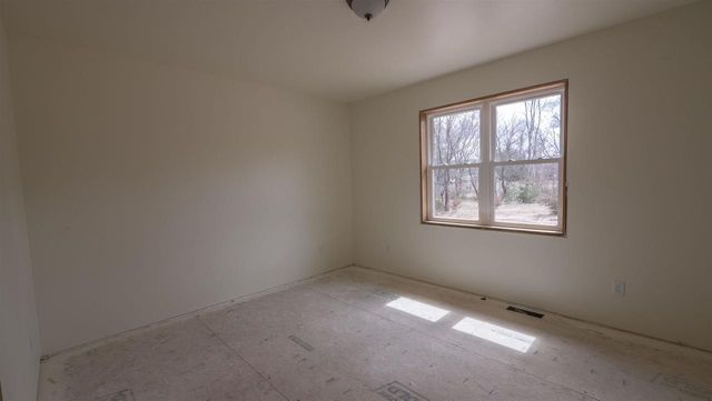 1079 E LAKE RIDGE ROAD, Wautoma, WI 54982