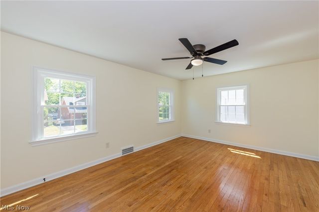 2188 Cranston Road, University Heights, OH 44118
