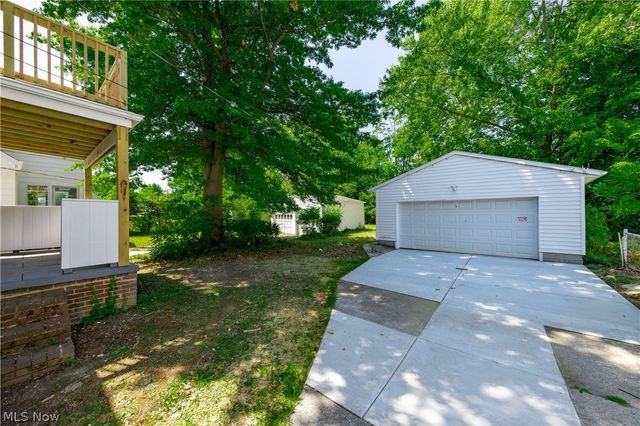 2188 Cranston Road, University Heights, OH 44118