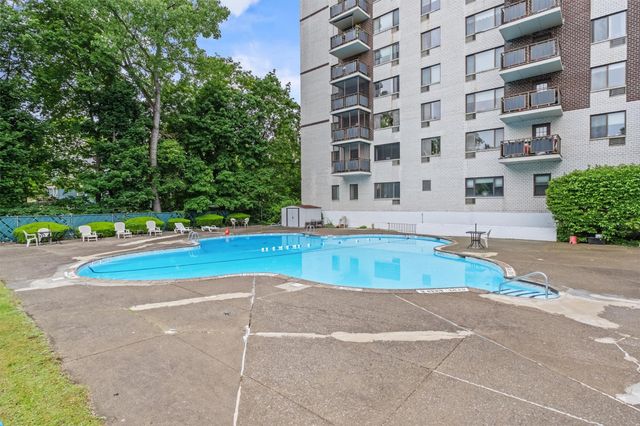 160 Academy Street 5C, Poughkeepsie, NY 12601