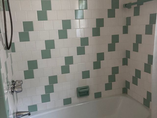 33 Chartley Brook Ln, Attleboro, MA 02703