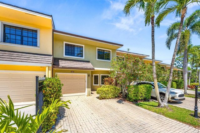 5698 Santiago Circle, Boca Raton, FL 33433