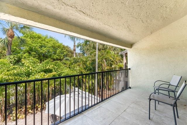 5698 Santiago Circle, Boca Raton, FL 33433