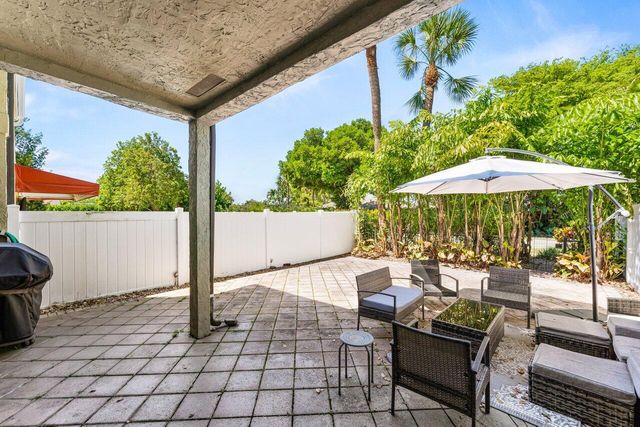 5698 Santiago Circle, Boca Raton, FL 33433