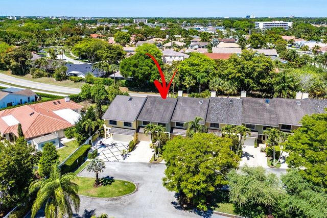 5698 Santiago Circle, Boca Raton, FL 33433