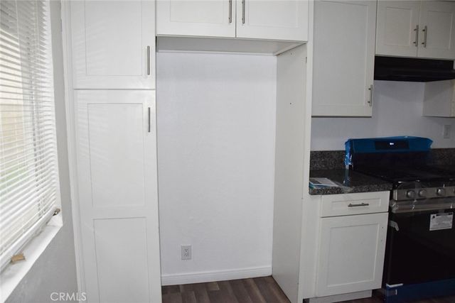 411 Kroeger St A, Anaheim, CA 92805
