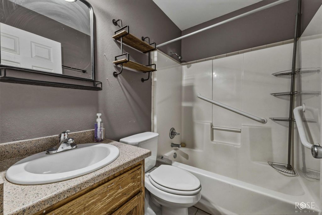 Image 19 of property listing at 4909 Oaklawn Boulevard, San Angelo, TX 76903