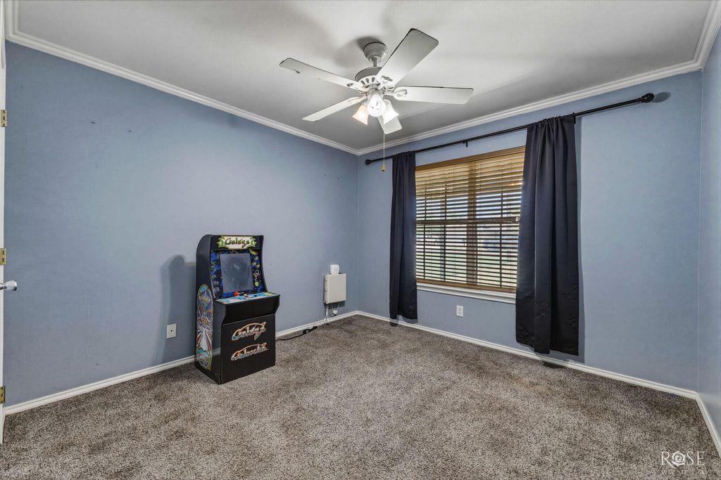 Image 20 of property listing at 4909 Oaklawn Boulevard, San Angelo, TX 76903