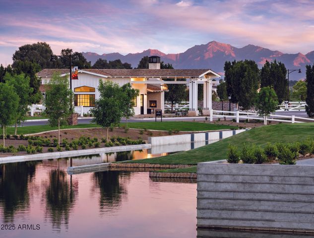 11544 N FREDERICKSBURG Street, Surprise, AZ 85388