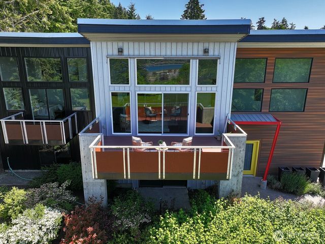 1649 Stewart Road, Freeland, WA 98249