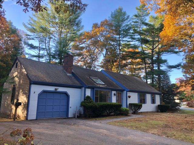 5 Conaumet Road, Marstons Mills, MA 02648