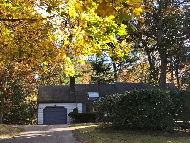 5 Conaumet Road, Marstons Mills, MA 02648
