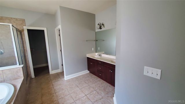 9765 HELMSLEY Circle, Montgomery, AL 36117