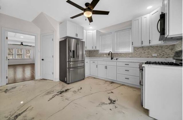 3010 N Nottingham Avenue, Chicago, IL 60634