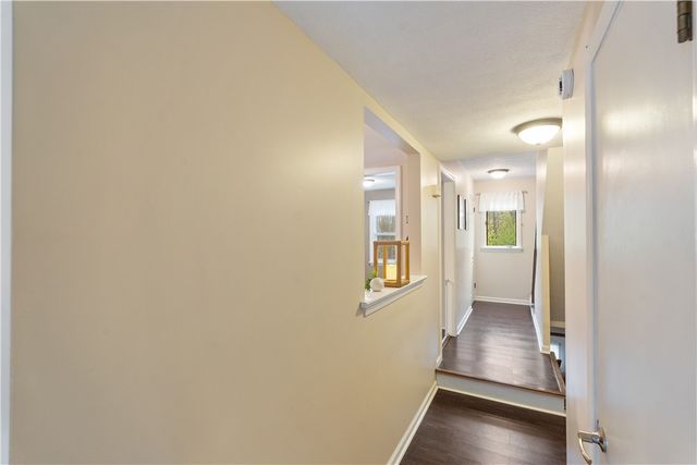63 Woodridge, Henrietta, NY 14467
