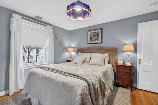 3 Western Ave, Wakefield, MA 01880