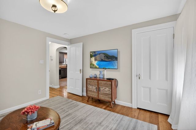 3 Western Ave, Wakefield, MA 01880