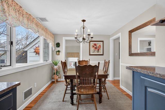 3 Western Ave, Wakefield, MA 01880