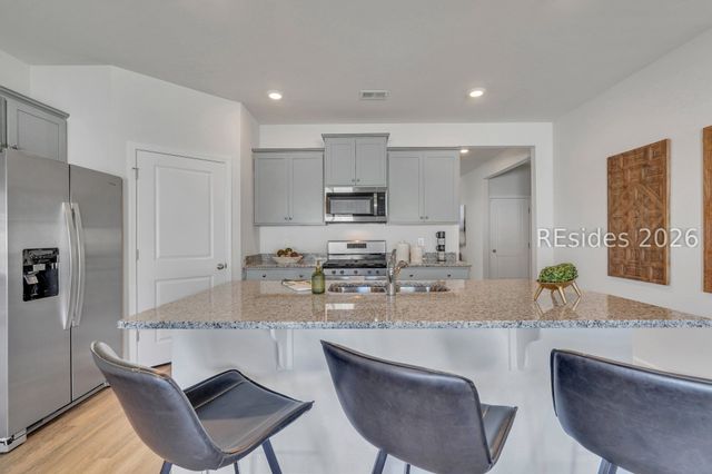 1069 Sanctuary Dr, Ridgeland, SC 29936