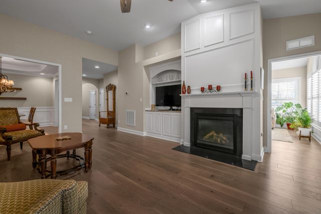 528 Lorenzo Place, Lexington, KY 40509