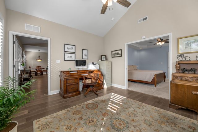 528 Lorenzo Place, Lexington, KY 40509