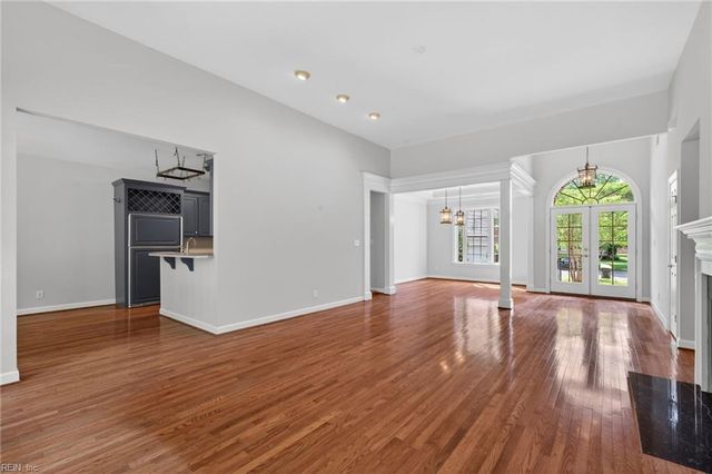 20716 Creekside DR, Smithfield, VA 23430