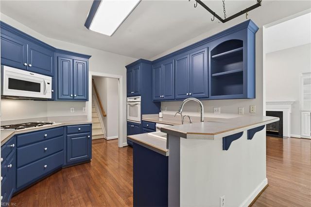 20716 Creekside DR, Smithfield, VA 23430
