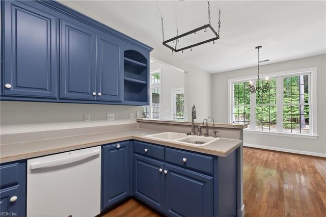 20716 Creekside DR, Smithfield, VA 23430