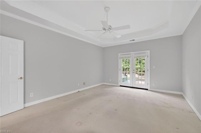 20716 Creekside DR, Smithfield, VA 23430