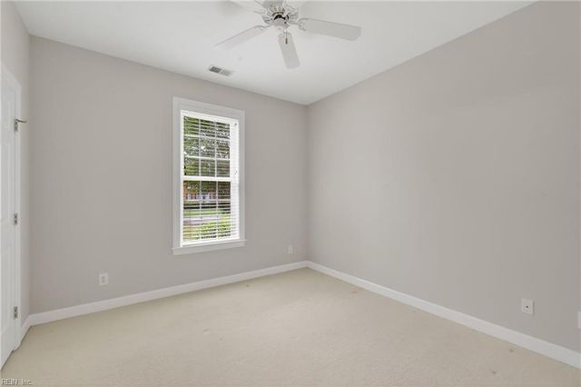 20716 Creekside DR, Smithfield, VA 23430