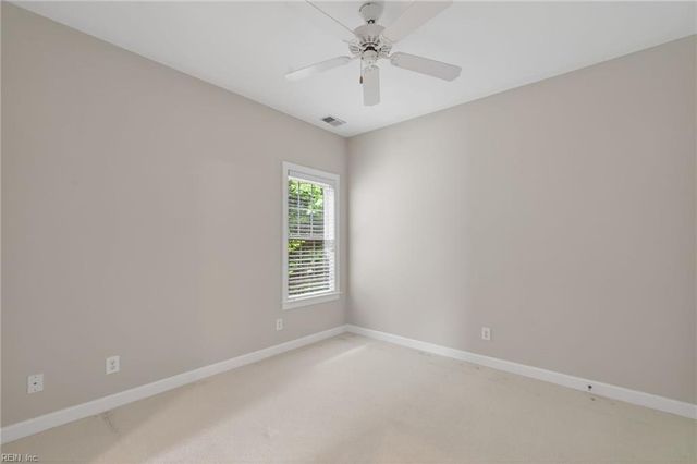 20716 Creekside DR, Smithfield, VA 23430