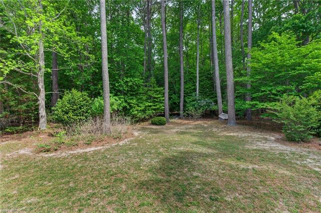 20716 Creekside DR, Smithfield, VA 23430