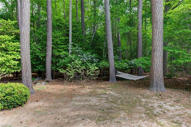 20716 Creekside DR, Smithfield, VA 23430