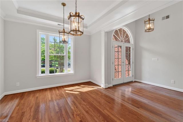 20716 Creekside DR, Smithfield, VA 23430