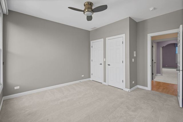 2064 Valor Court, Glenview, IL 60026