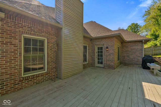 2545 Eisenhower Lane, Terre Haute, IN 47803