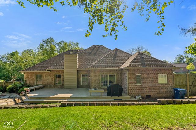 2545 Eisenhower Lane, Terre Haute, IN 47803
