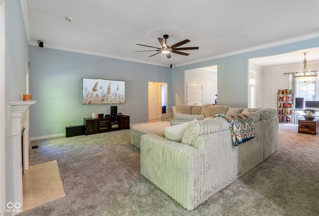 2545 Eisenhower Lane, Terre Haute, IN 47803