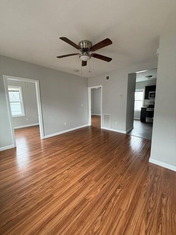 297-301 Flint 3W, Fall River, MA 02723