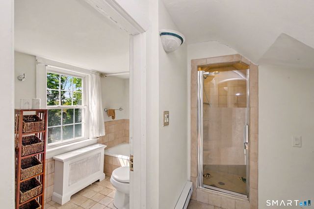 24 Saint Johns Place 4, New Canaan, CT 06840