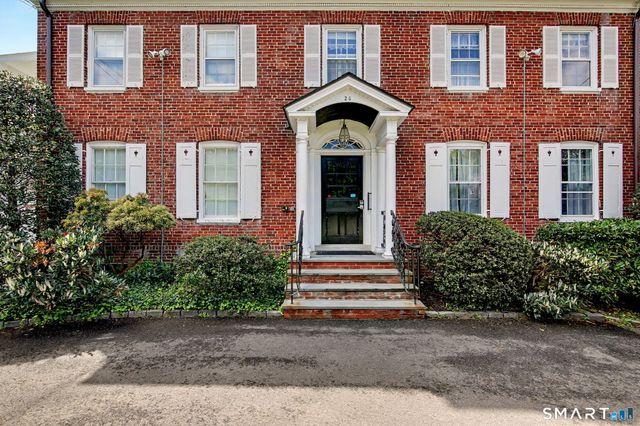 24 Saint Johns Place 4, New Canaan, CT 06840