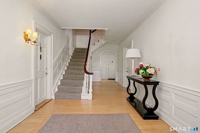 24 Saint Johns Place 4, New Canaan, CT 06840