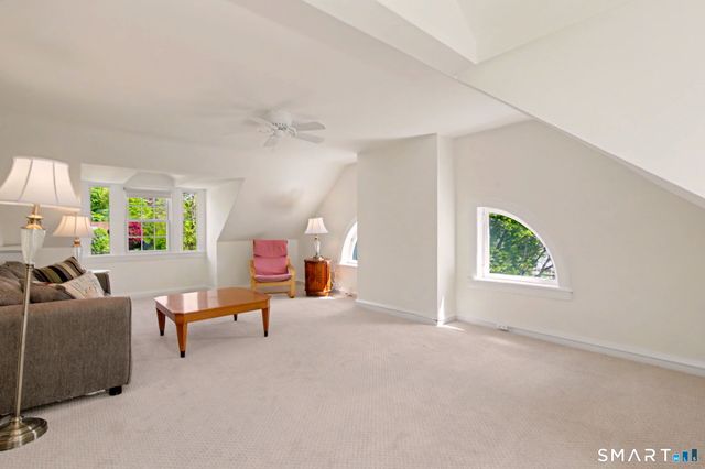 24 Saint Johns Place 4, New Canaan, CT 06840