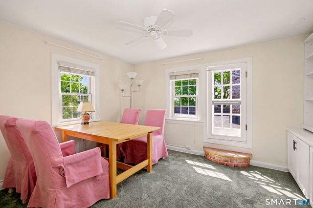 24 Saint Johns Place 4, New Canaan, CT 06840
