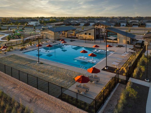 210 Betsy RD, Hutto, TX 78634