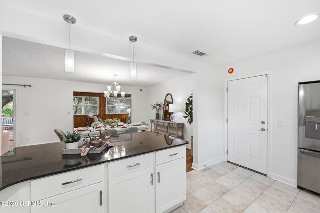 1524 SHIRL Lane, Jacksonville, FL 32207