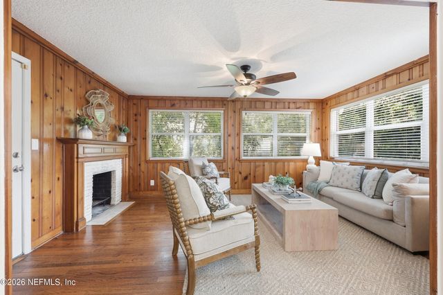 1524 SHIRL Lane, Jacksonville, FL 32207