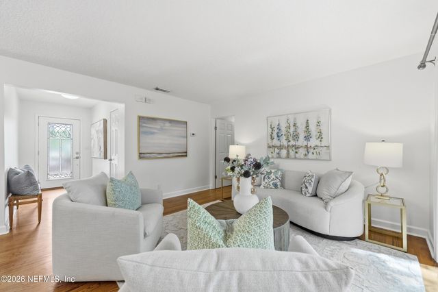 1524 SHIRL Lane, Jacksonville, FL 32207